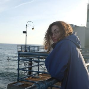 Meet your Posher, Semra